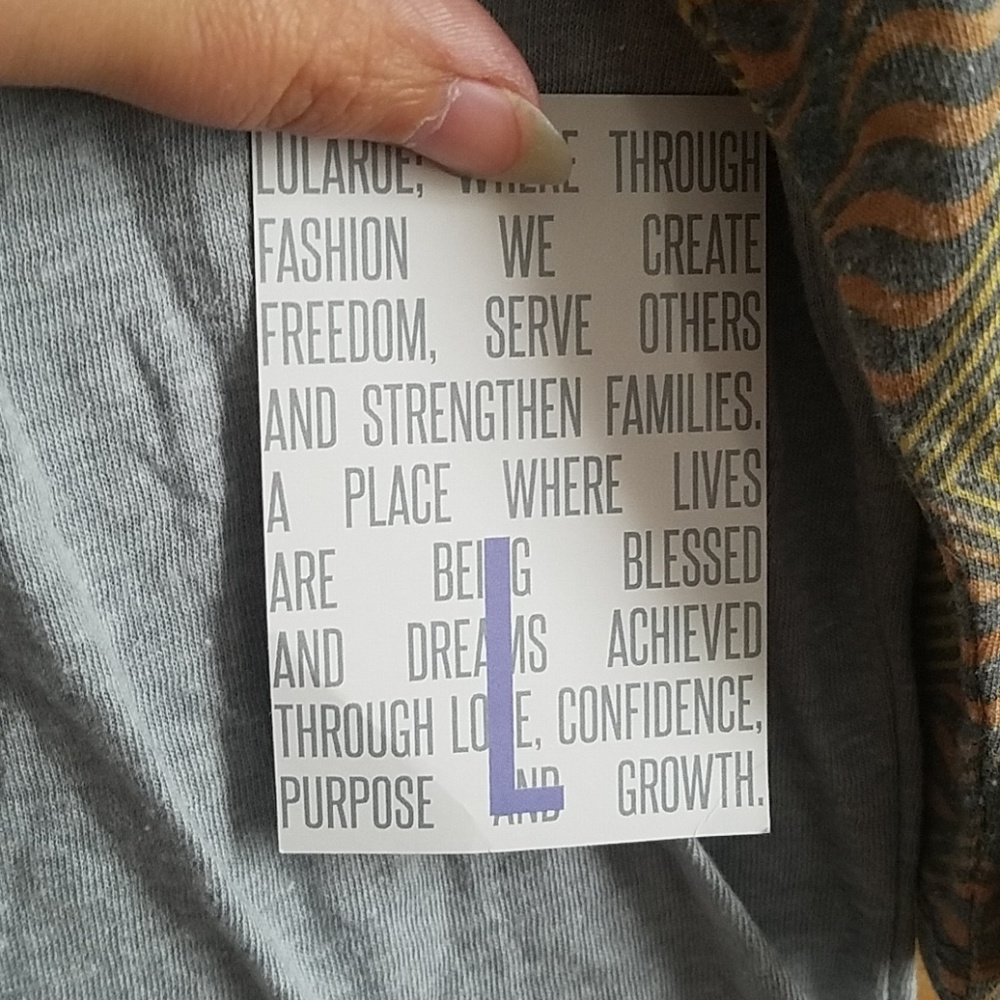 LuLaRoe Randy - Picture 2 of 4